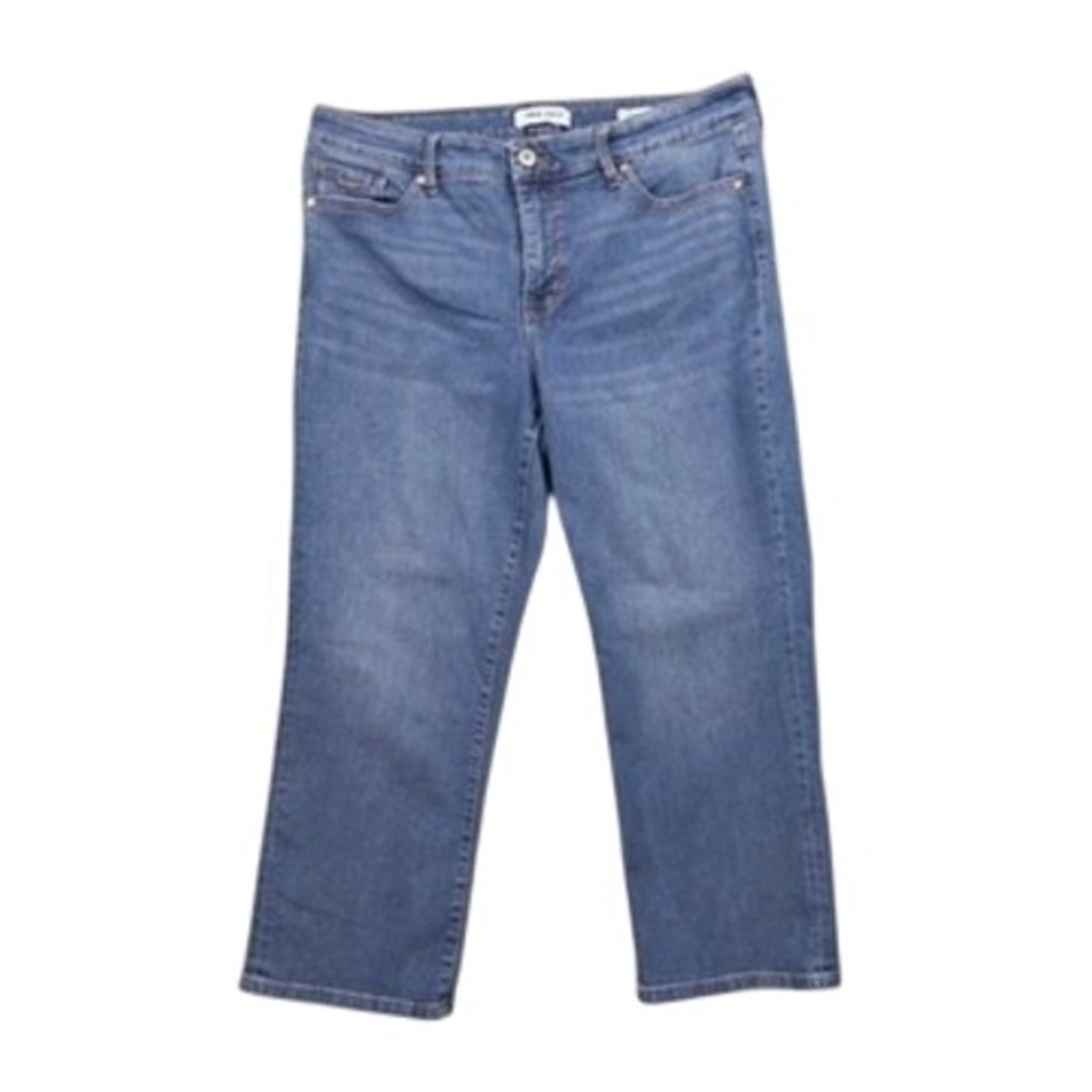 Nine West Chrystie Capri Jeans Womens 12 Blue Medium Wash Stretch Mid Rise Denim